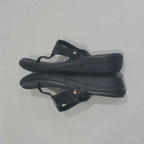 CROCS Embellished Platform Thong Sandals Size 9 WORN ONCE - Picture 8 of 8